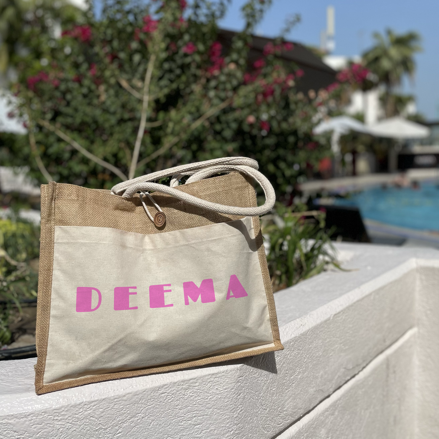 Jute bag with front pocket